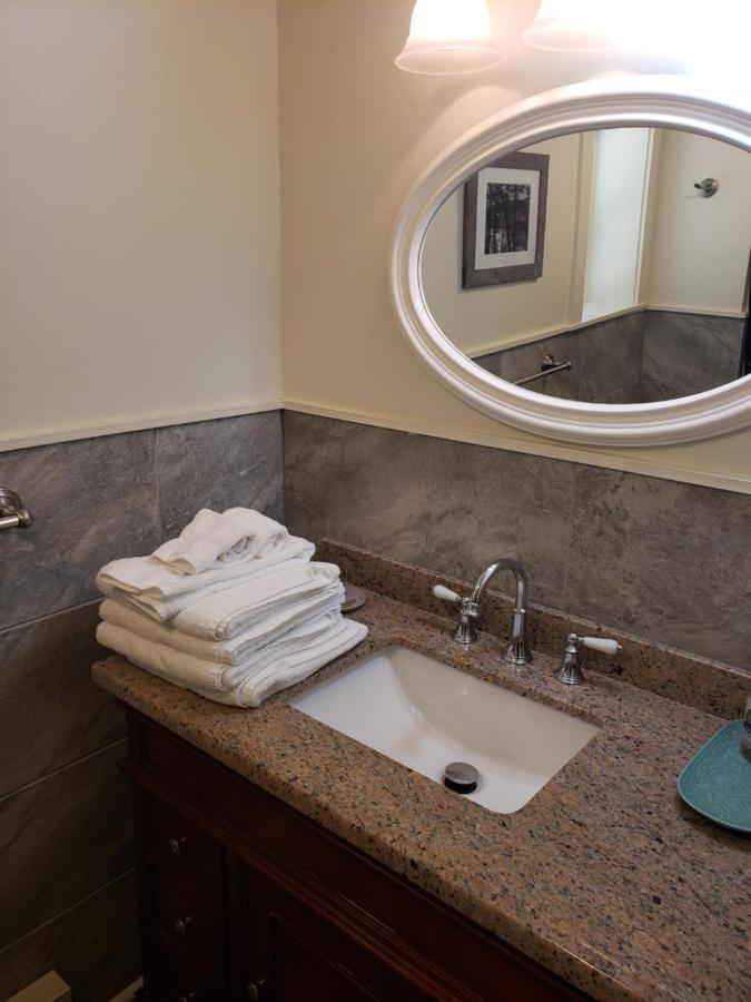 Yellowstone Hot Springs Resort Gardiner Extérieur photo